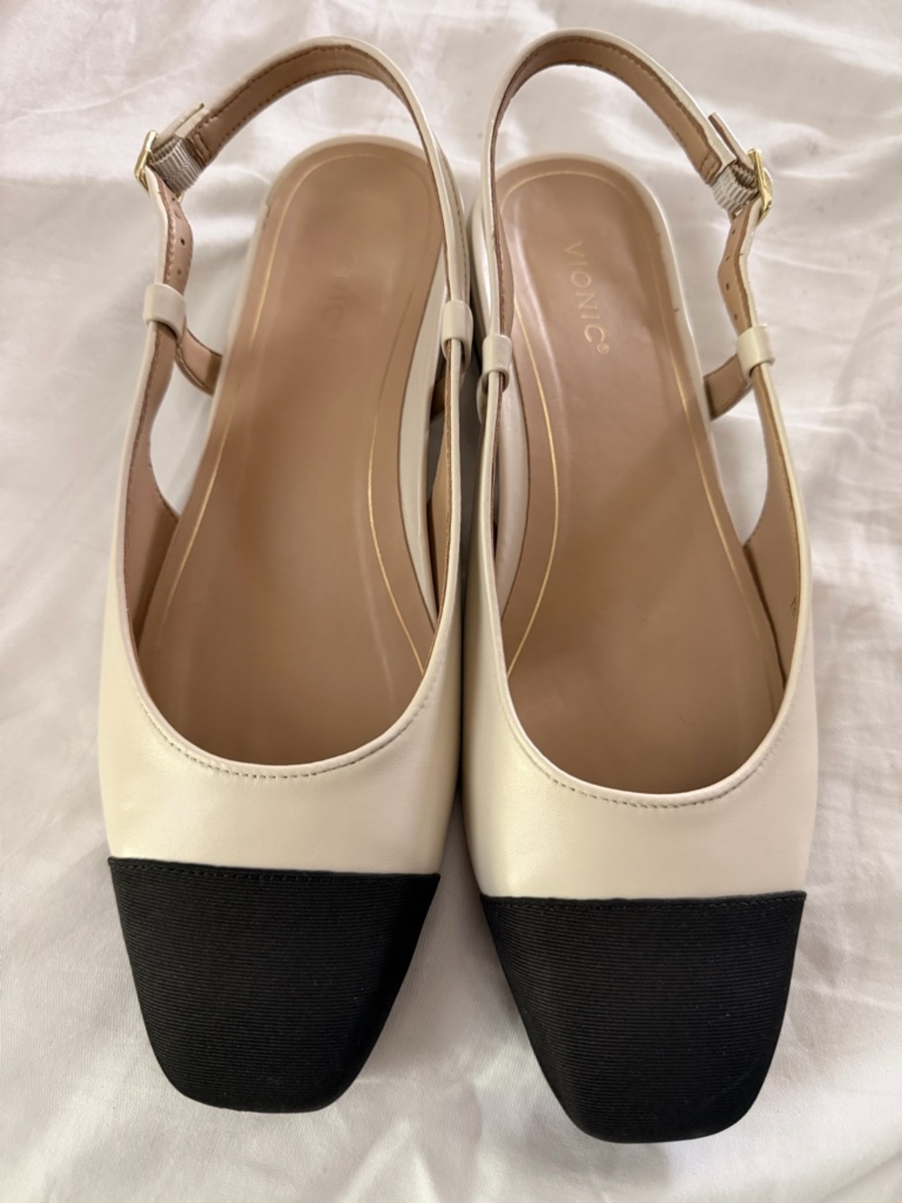 Vionic Two-Tone Slingback Flats — Cream and Black